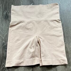 Spanx Large Shapewear Seamless Shorts Beige Nude